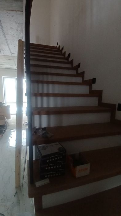 С Ремонтом и кухней новый таун 4спальни/+ студия