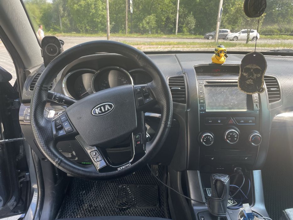 Продаю Kia Sorento 2010р.