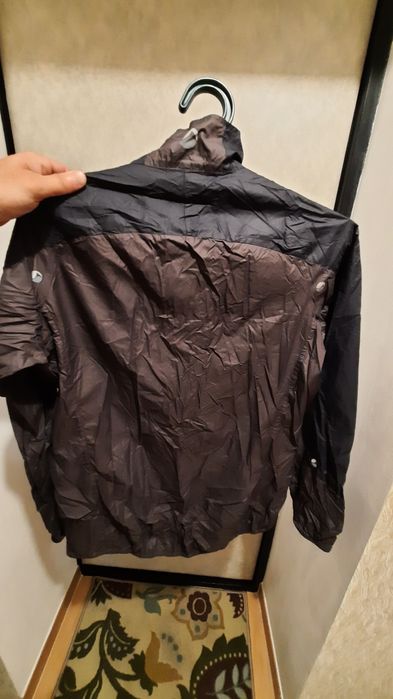 Нова вітровка Montane Featherlite Smock