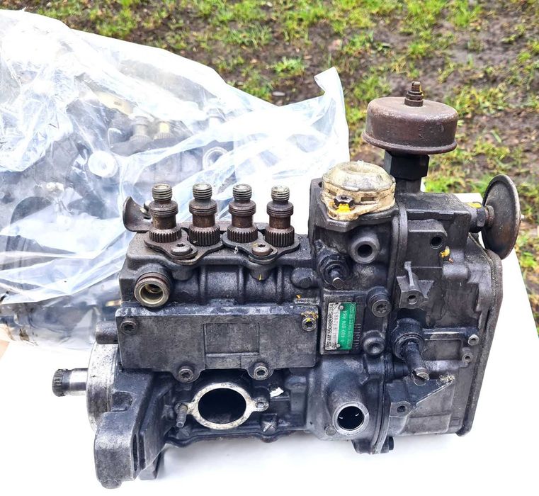 Насос тнвд. Спрінтер 2.3 б/ у 5500, запакований з мерседеса 12000 грн.