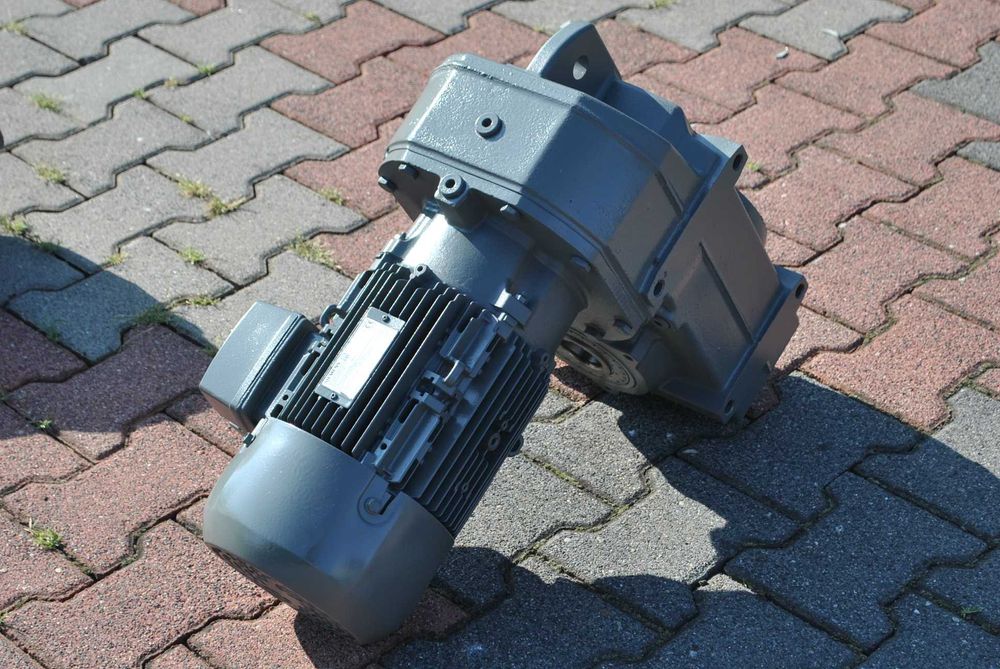 Motoreduktor 3kw. 18,2obr./min.. Firmy SIEMENS