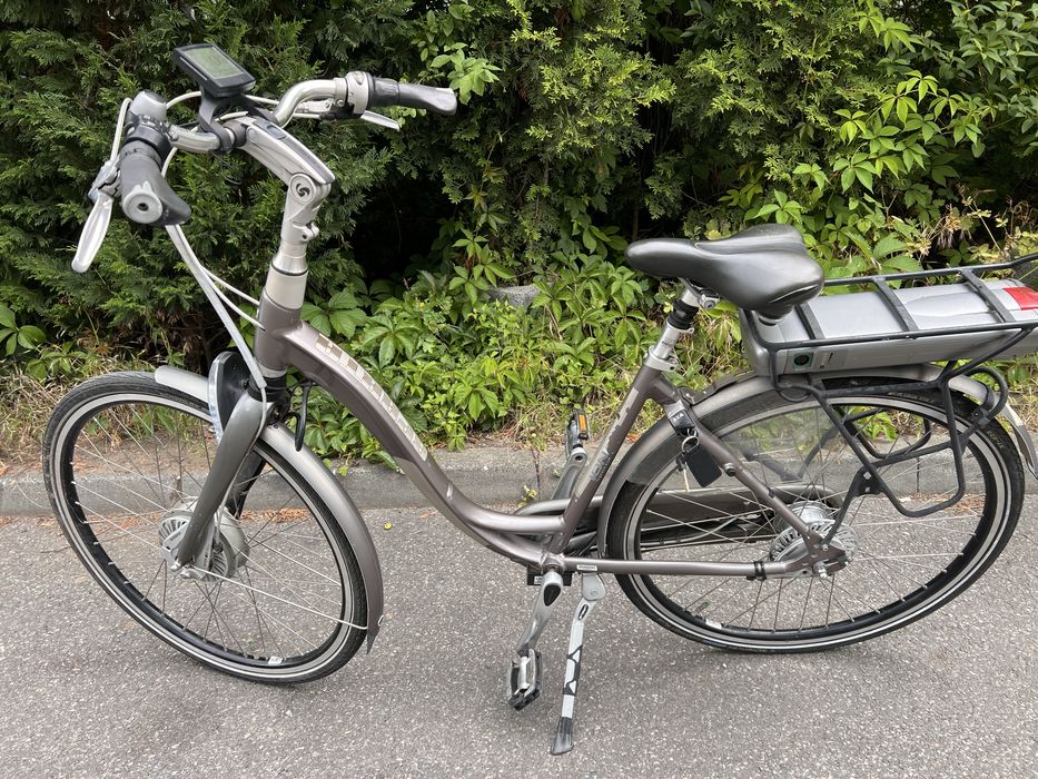 Fajny rower elektryczny SPARTA ION RX 400WH NEXUS 8/A