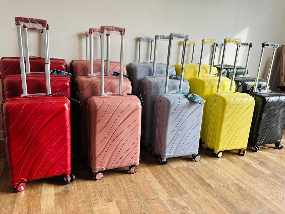 nowe walizki - walizka polipropylen - różne wymiary, mix kolor