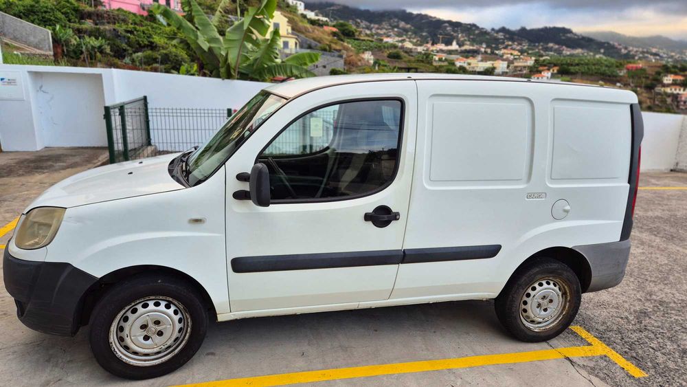 Carrinha comercial Fiat Doblo 1.9 Multijet