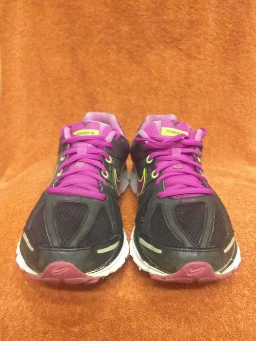 Nike Air Pegasus+ 28
