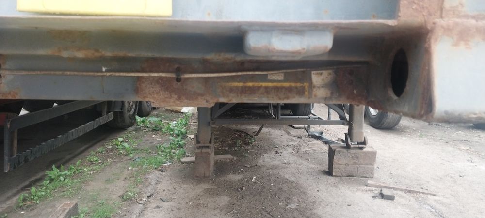 Контейнеровоз готовий до сезону
