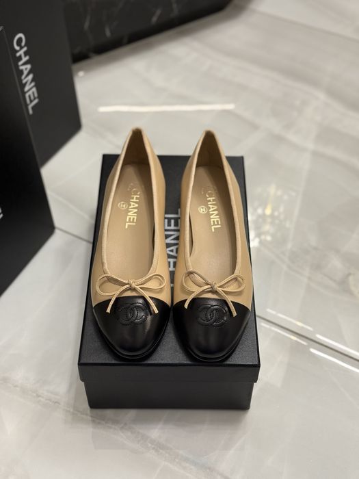 Baleriny Chanel beige leather