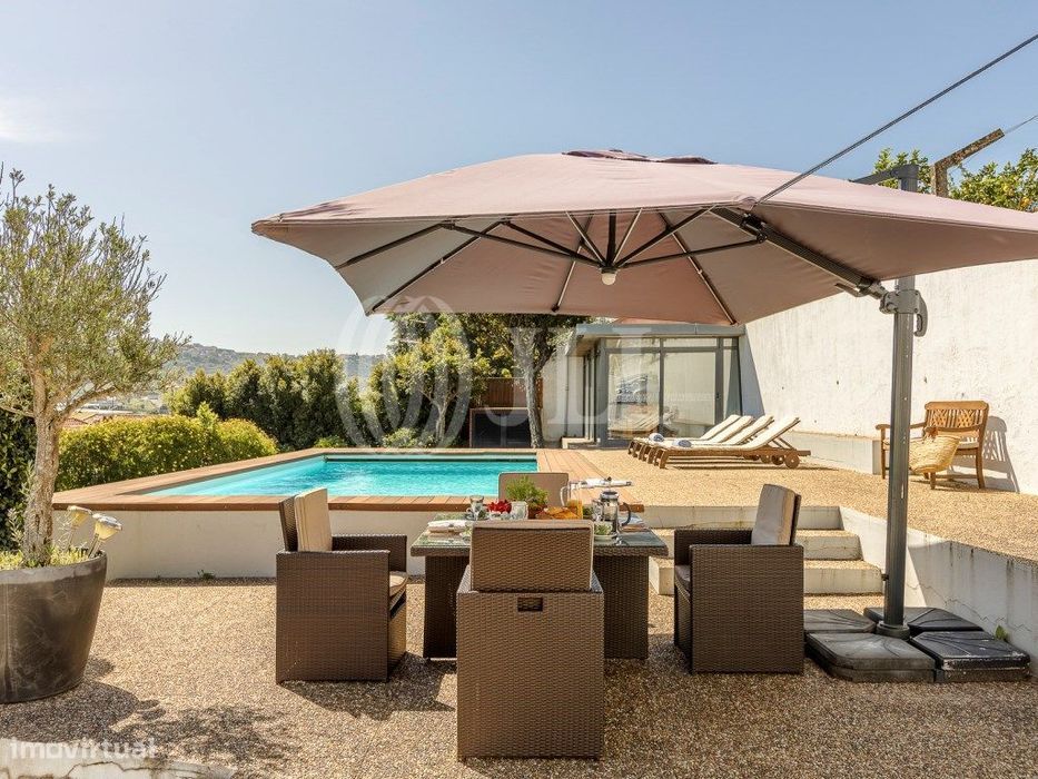 T7 Villa with Garden and Swimming Pool in Loures, Lisbon