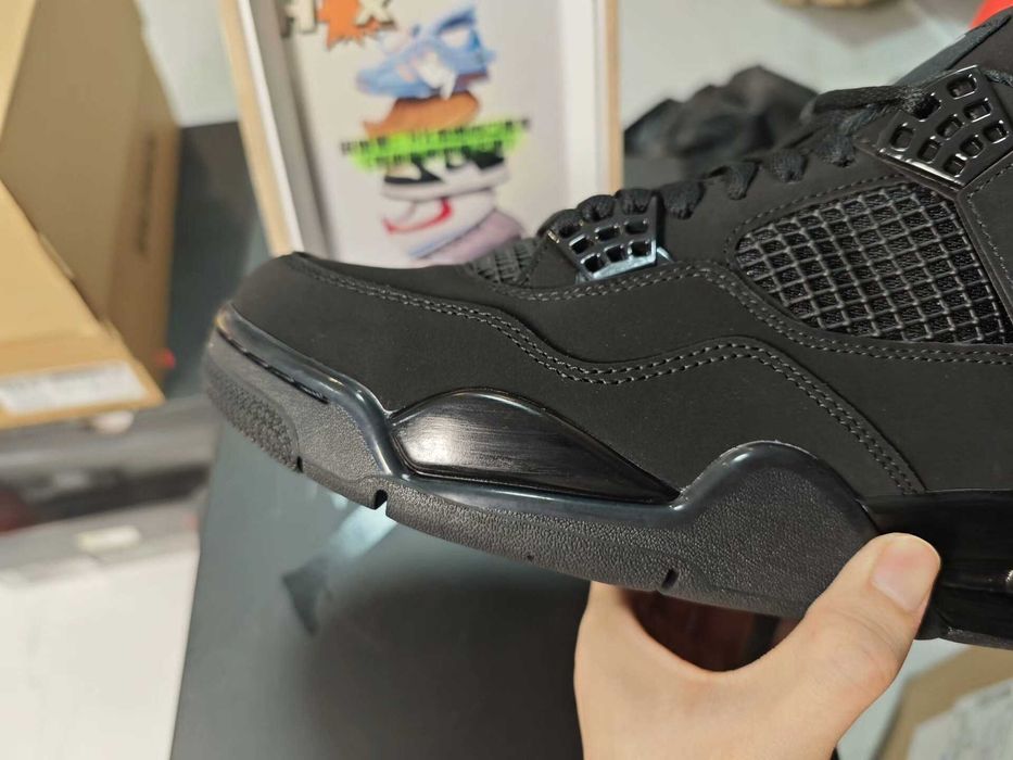 Air Jordan 4 Retro Black Cat  R.43