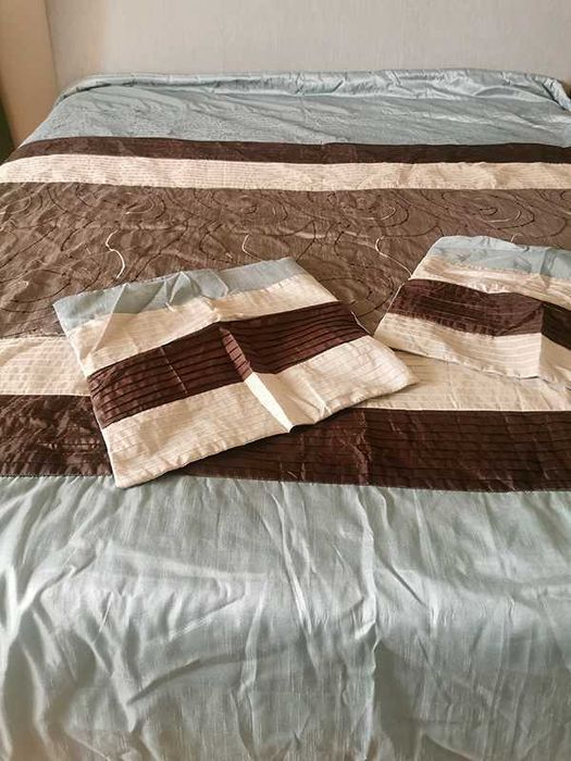 Narzuta 220 x 240 + 2 poszewki