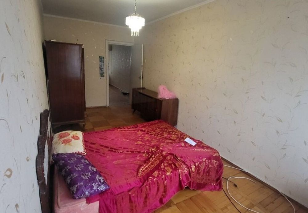 Продаж 2к Вишенька