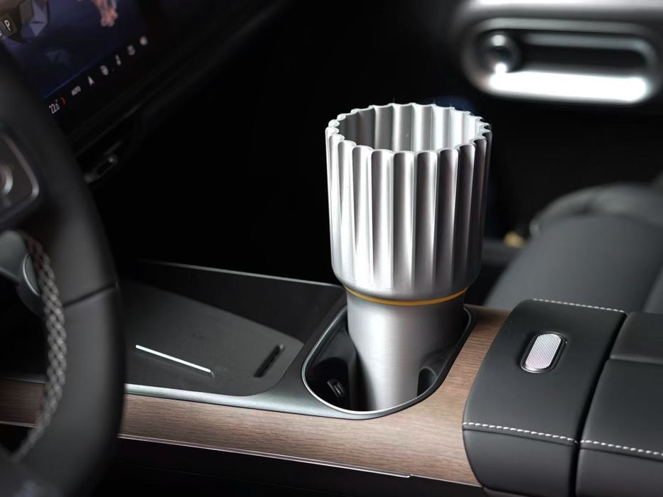 Універсальний автомобільний контейнер для сміття (у підстаканник)