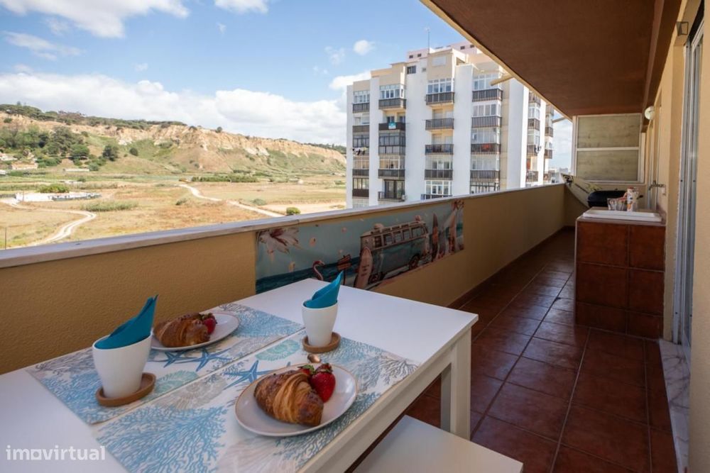 Apartamento com 2 quartos - localizado em Costa da Caparica Lisbon