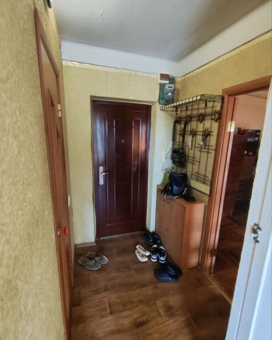 Продаётся 1 ком. кв. ул. Академика Александрова  на Осипке.