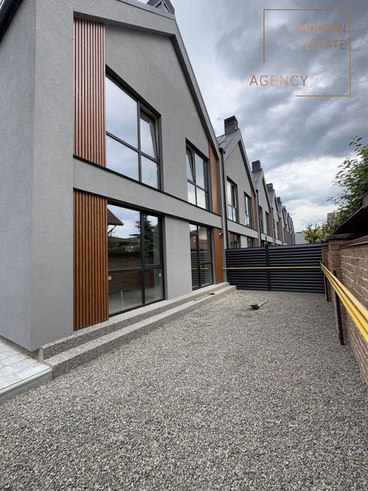 Таунхаус з укриттям Буча, ЦЕНТР |165 м²| Камін, генератор