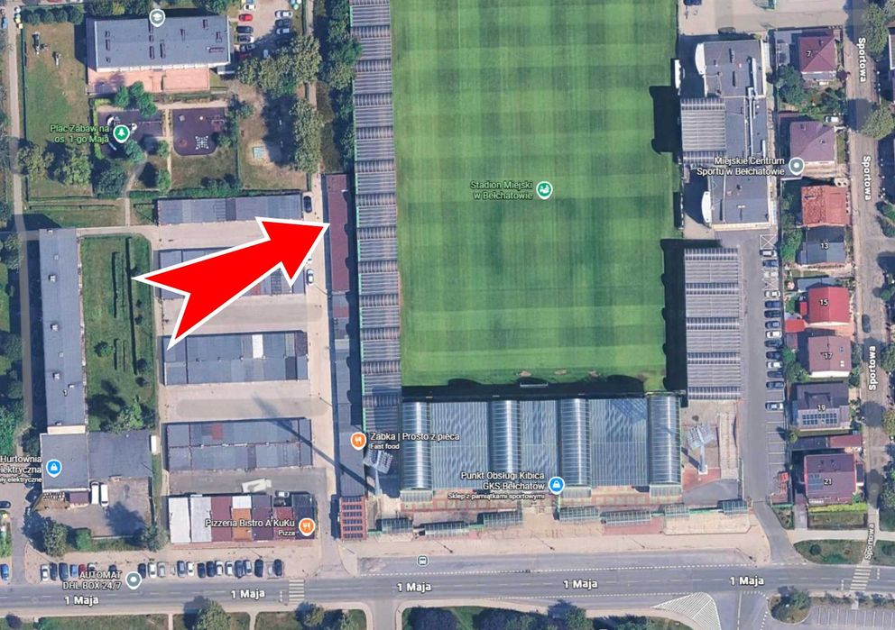 Garaż murowany 17,5 m² przy stadionie – grunt własność, prąd, kanał