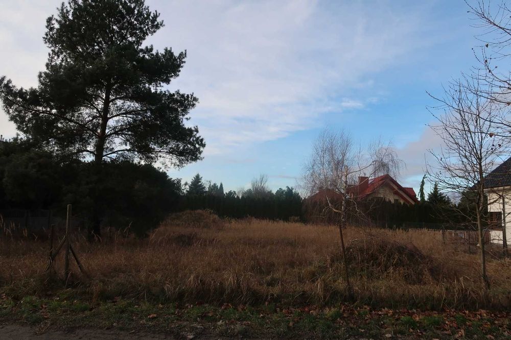 Atrakcyjną działkę zamienię na mieszkanie
