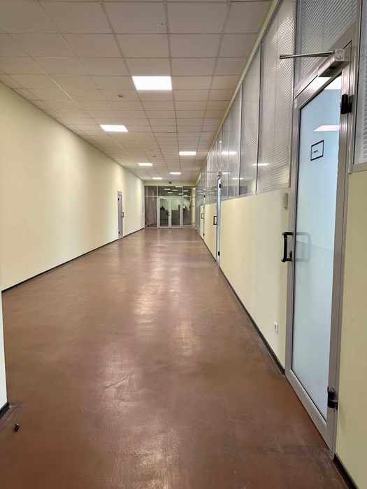 Офіс в бізнес центрі, 55 м.кв. Вокзальна. Власник