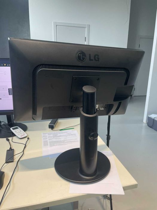 LG 24MB65 Black Б/В 24 дюйми IPS для дому та офісу є кількість