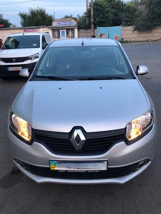 Авто в аренду под такси Логан Renault Logan