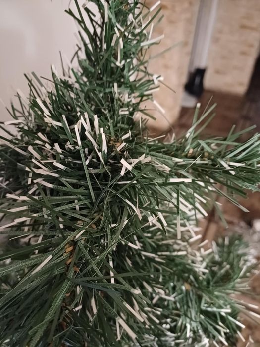 Sztuczne choinki 140 cm
