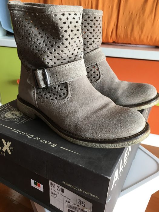 Bota de verão camurça furada nº35