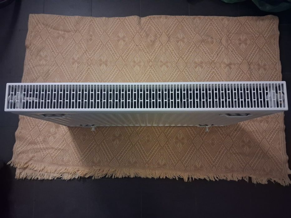Grzejnik Kermi 90x60x10, podejście dolne