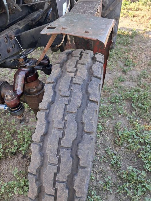 МТЗ-80 З фронтальним навантажувачем КУН