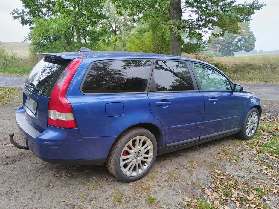 Samochód Volvo V50 Benzyna