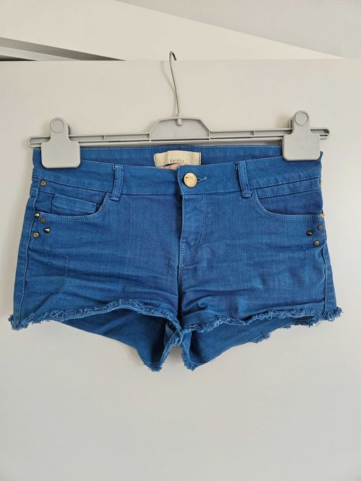 Niebieskie krótkie spodenki jeansowe szorty Bershka S