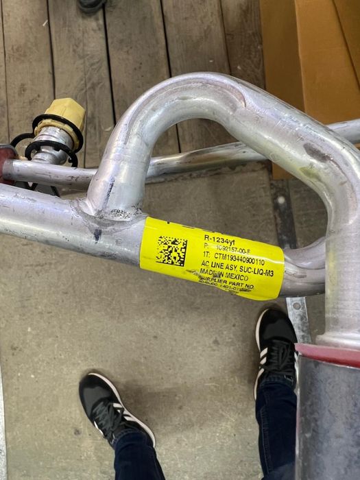 Трубка конденсер R-1234yf 109215700F