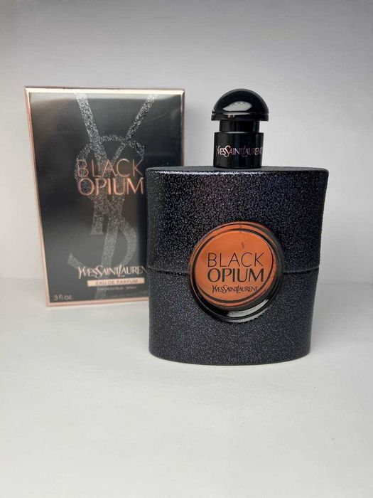 Парфумована вода Yves Saint Laurent Black Opium, 90ml