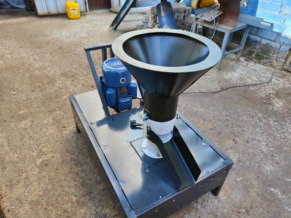 Гранулятор 150 матриця 220/380 для тирси тирси Сосна, Дуб 55 кг/год