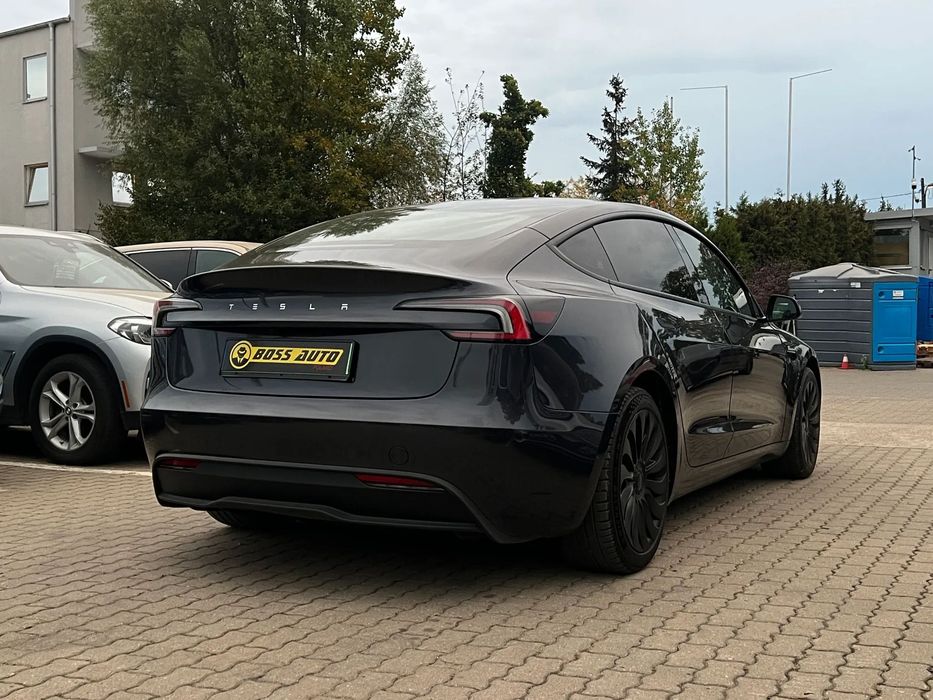 Tesla Model 3 Tesla Model 3 2024