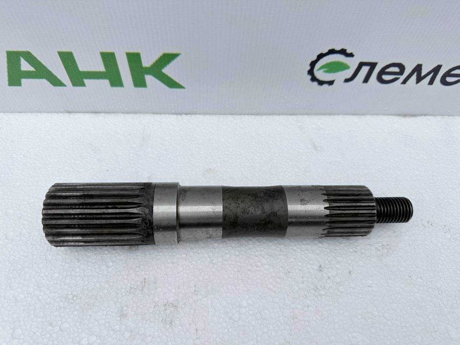 Вал шліцевий редуктора вигрузного шнека Z=20/23 HXE16941, CE21376