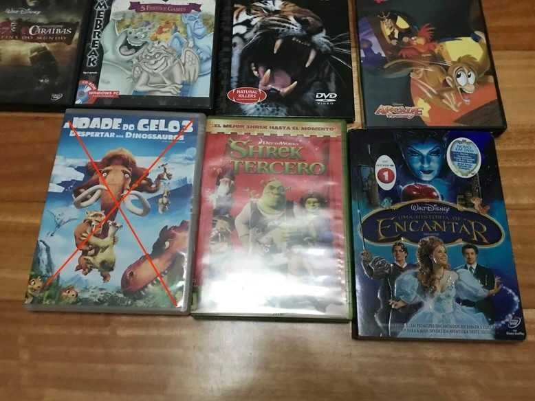 Vários filmes em DV’s e jogos em CD