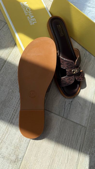 Шльопанці Michael Kors  кос  босоніжки тапочки