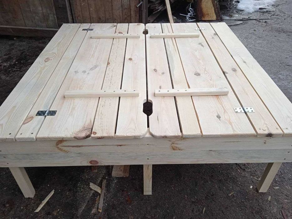 Песочница с крышкой 1,5 на 1,5 метра