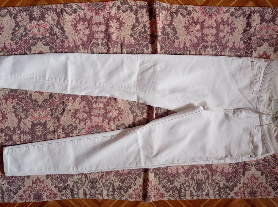 Джинси на худеньку дівчинку