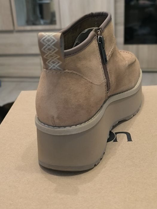 UGG Ultra Mini..