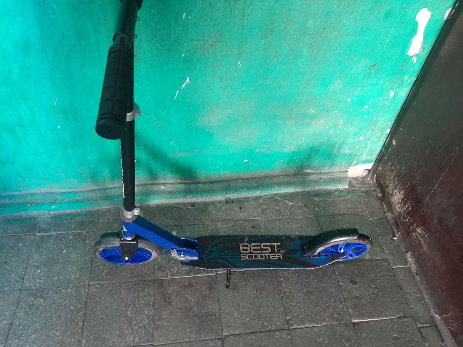 Продам детский самокат