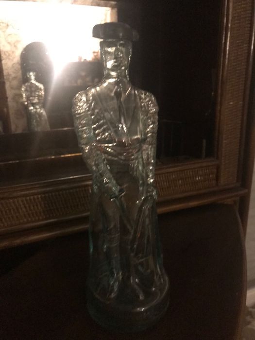 Estátua Homem de vidro