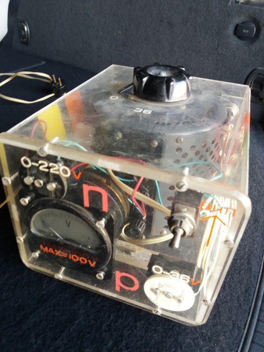 ЛАТР Лабораторный автотрансфрматор.