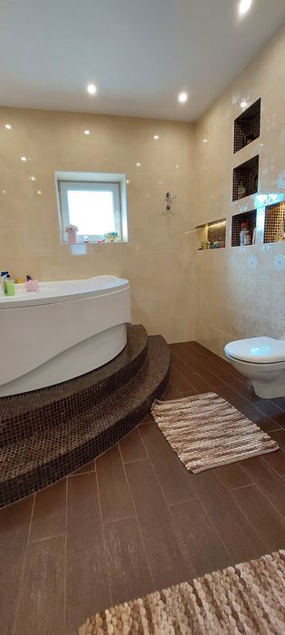 Аренда  уютного  дома  в кооперативе  , 5 соток  , 170м , море , парк