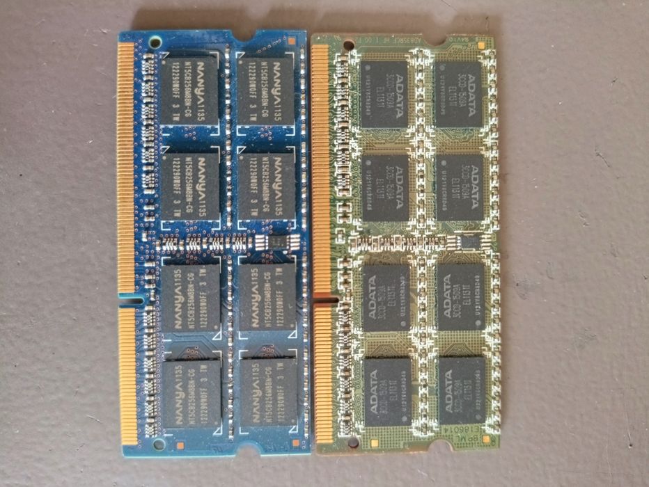 DDR3  по 4 Gb для ноутбука
