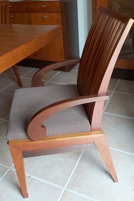 Mesa de sala de jantar NOVA com 4 cadeiras e 2 cadeirões