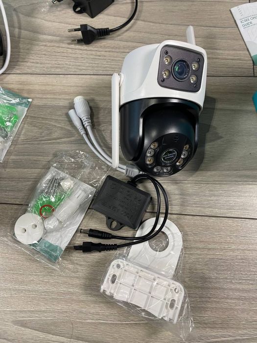 Комплект бездротових вуличних камер відеоспостереження Kerui