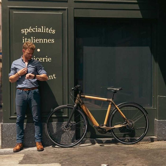 bicicleta eléctrica em bambu e linho Cyclik e-Relief
