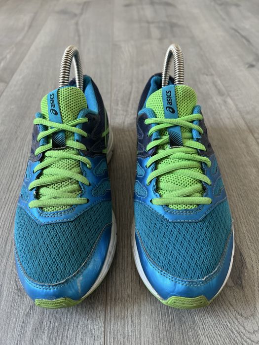 Кросівки жіночі Asics 37р
