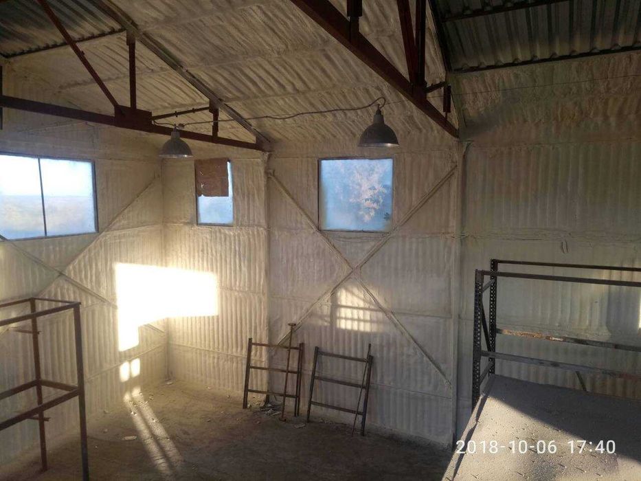 Пінополіуретан закрита комірка жорстка піна ППУ БАСФ утеплення